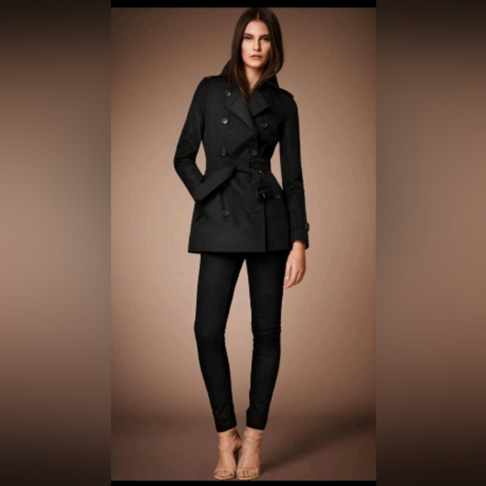 🎗️Sleek trench coat (without belt)